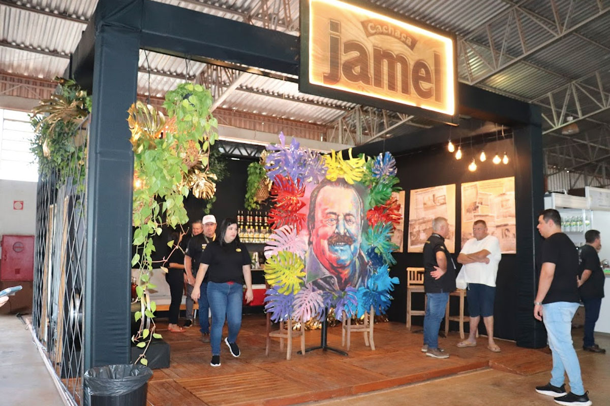 expositores-festival-da-cachaca-de-jandaia-do-sul