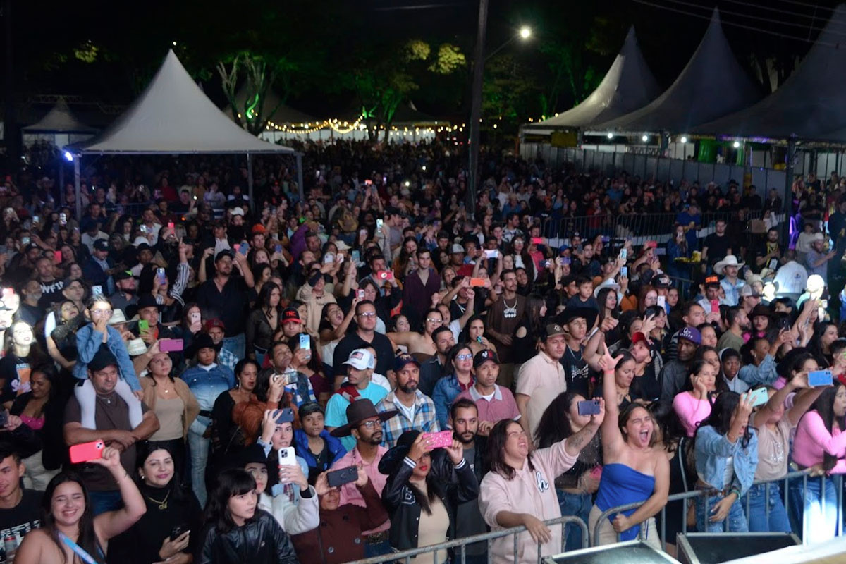 shows-sexta-02-maio-fotos-eventos-festival-da-cachaca-de-jandaia-do-sul